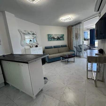 شقة Alecus كاليبي